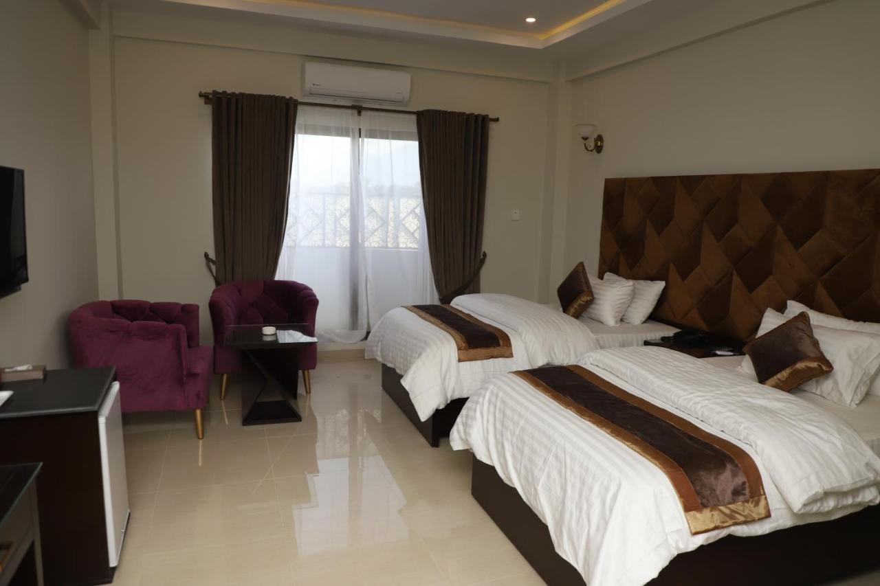 Swat Palace Hotel By Northin Mam Derai Esterno foto