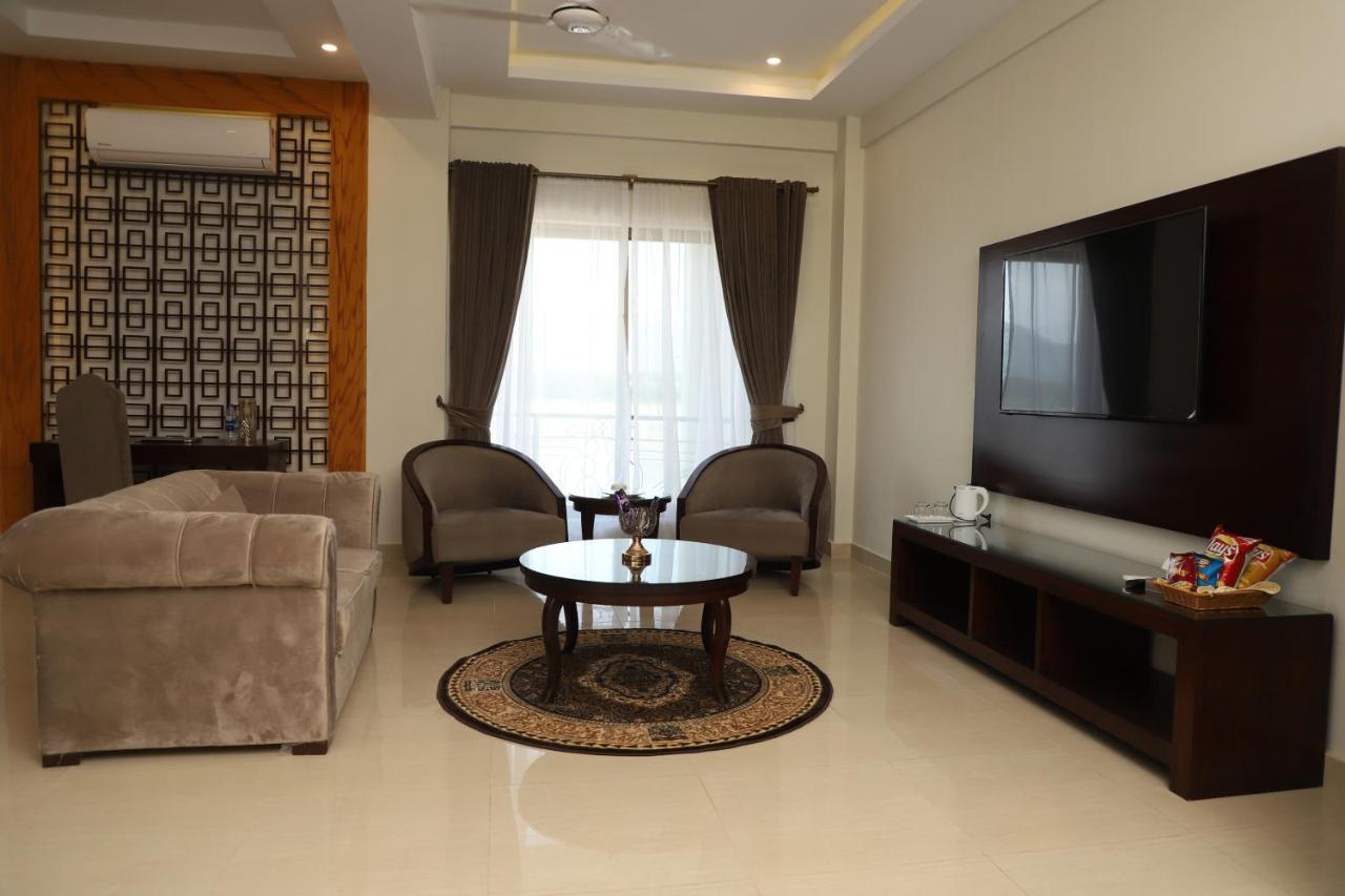 Swat Palace Hotel By Northin Mam Derai Esterno foto